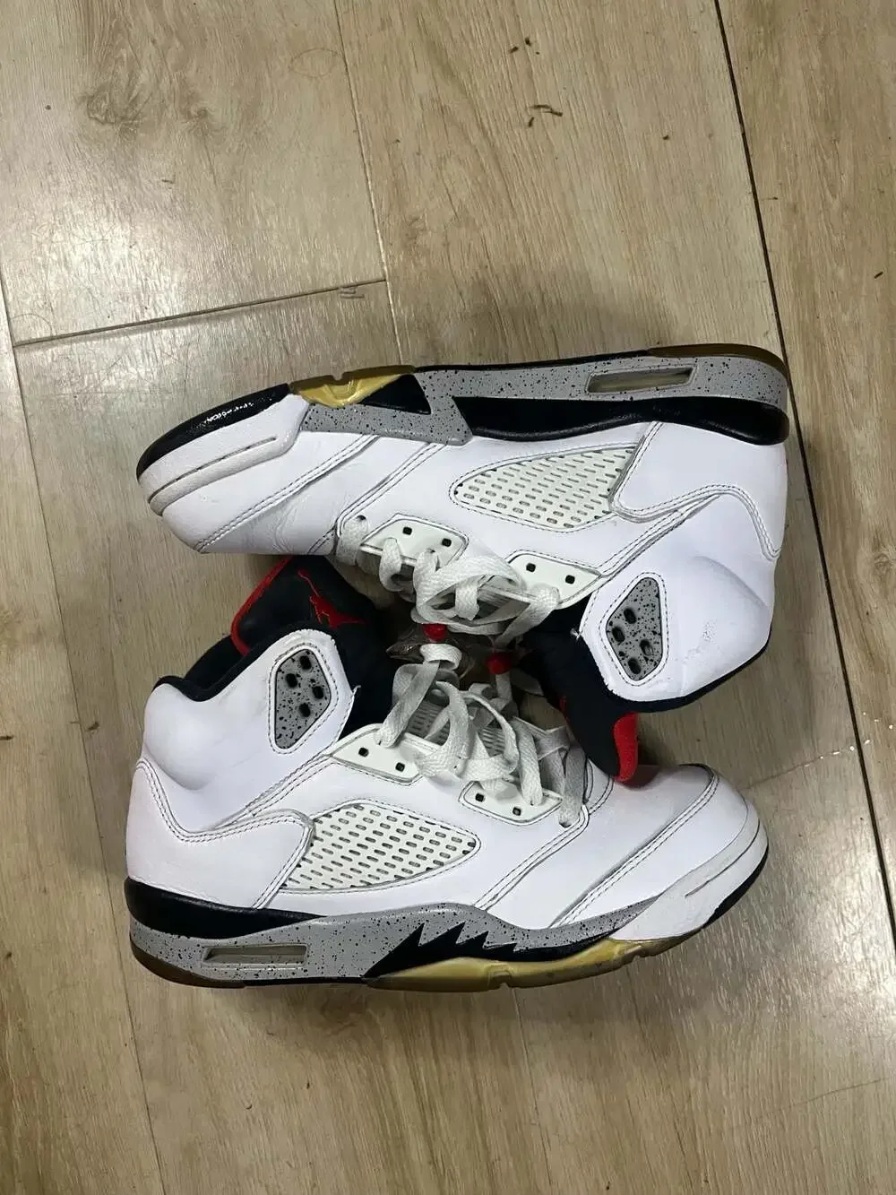 Air Jordan 5 Retro 'White Cement' (2017) 136027-104